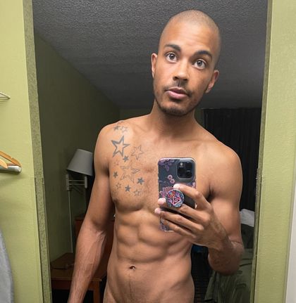 hungbottomboy OnlyFans picture