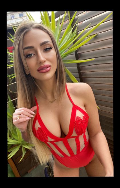 evadoux03 OnlyFans picture