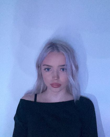 dumbbitchie OnlyFans picture