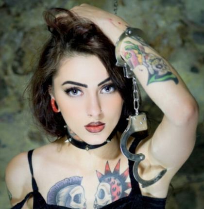dellavondoom OnlyFans picture