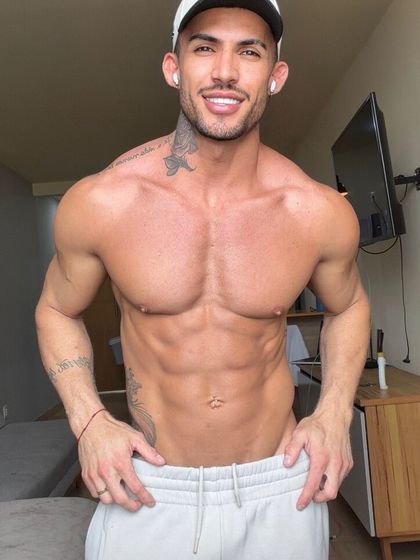 yurysantana01 OnlyFans picture