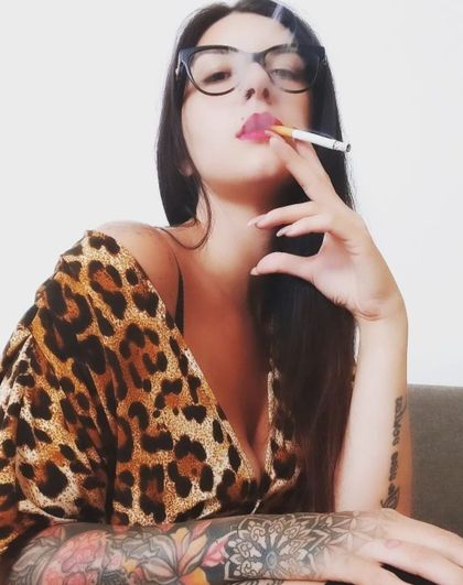 inmysmokingworld OnlyFans picture