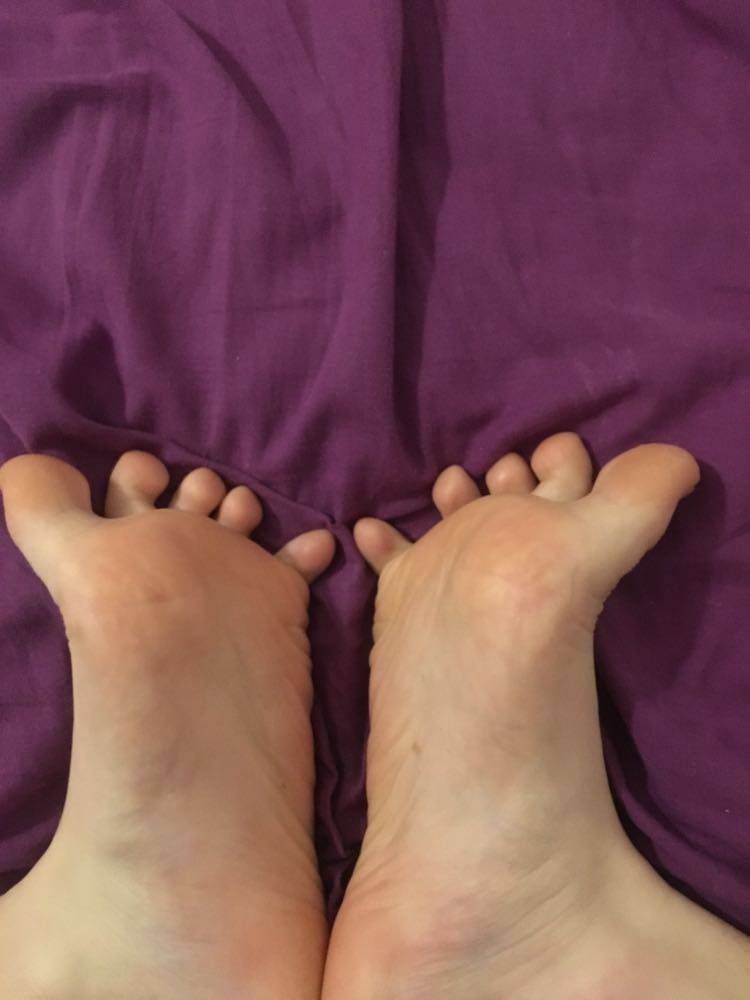 tinyliiiiittlllllefeeett OnlyFans profile picture