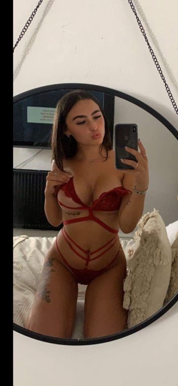 petiteandfilth OnlyFans profile picture