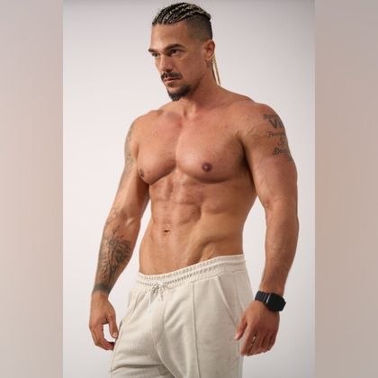 tom.barry OnlyFans picture