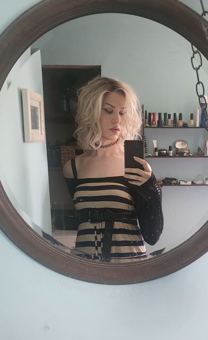 mourningfogg OnlyFans picture