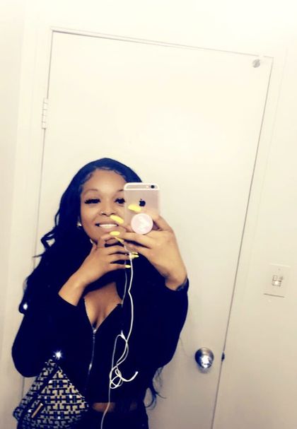 miafee OnlyFans picture