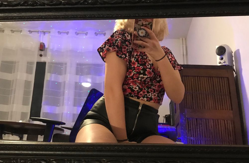 lovela OnlyFans profile picture