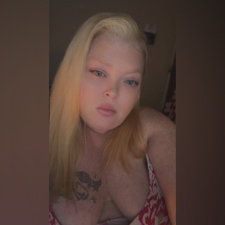 strawberrysilk OnlyFans profile picture
