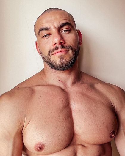 mariovatov OnlyFans picture