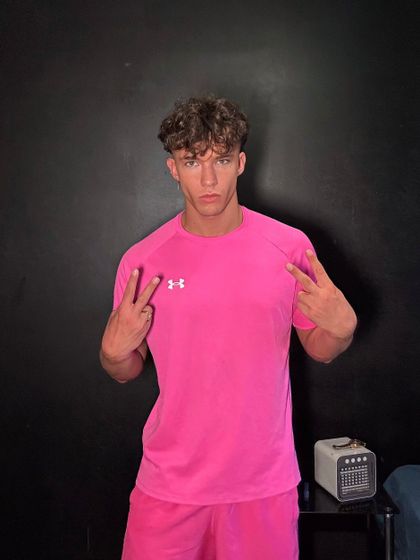 adrian.hots OnlyFans picture