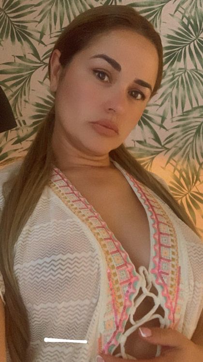 angietres OnlyFans picture