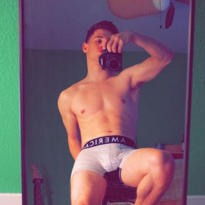 heytroyboy OnlyFans picture