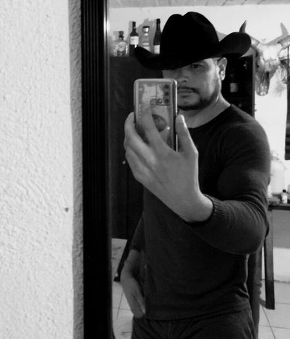 villanopotosin1 OnlyFans picture