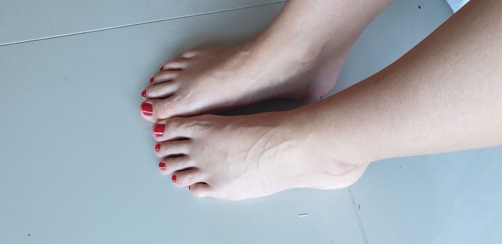 feet4urfilthyfetish OnlyFans profile picture