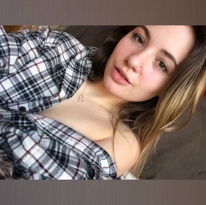 tattedshybaby OnlyFans picture