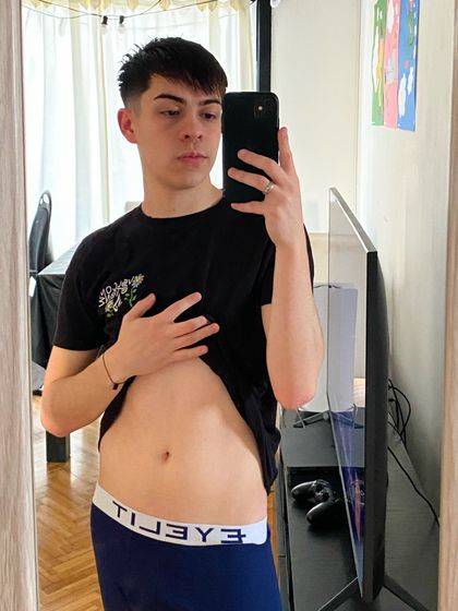 lukasnaked OnlyFans picture