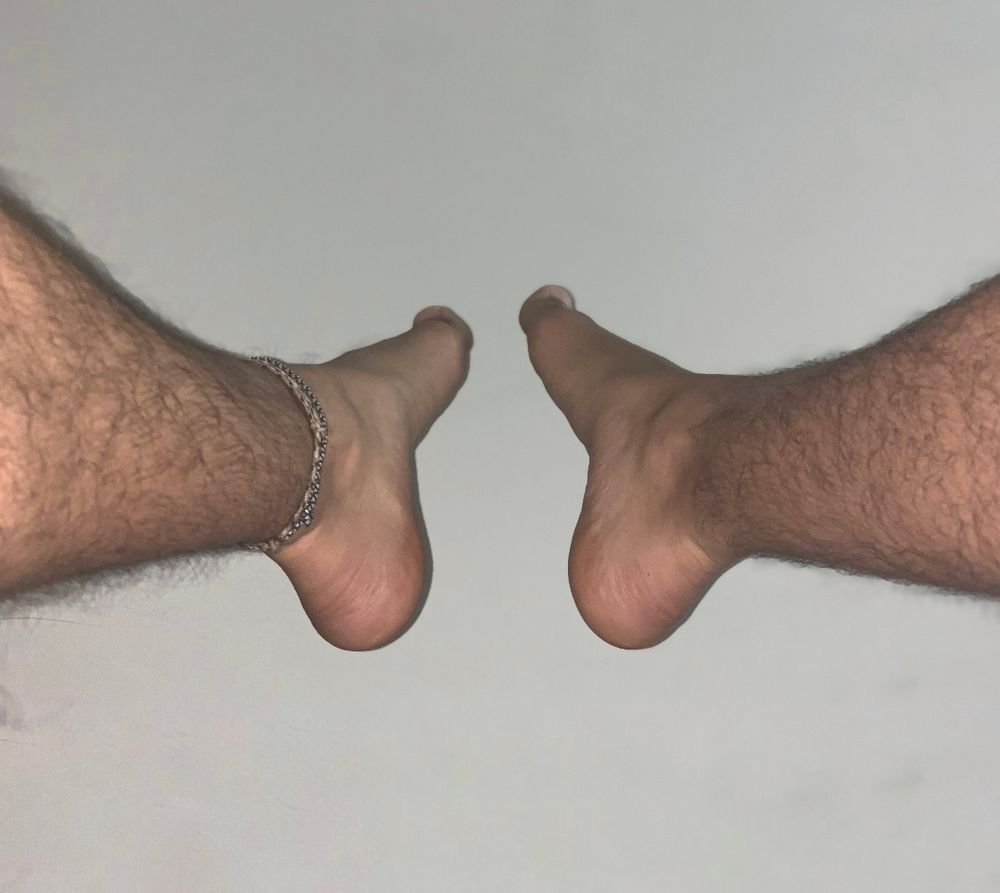hisbarefeetdillon OnlyFans profile picture
