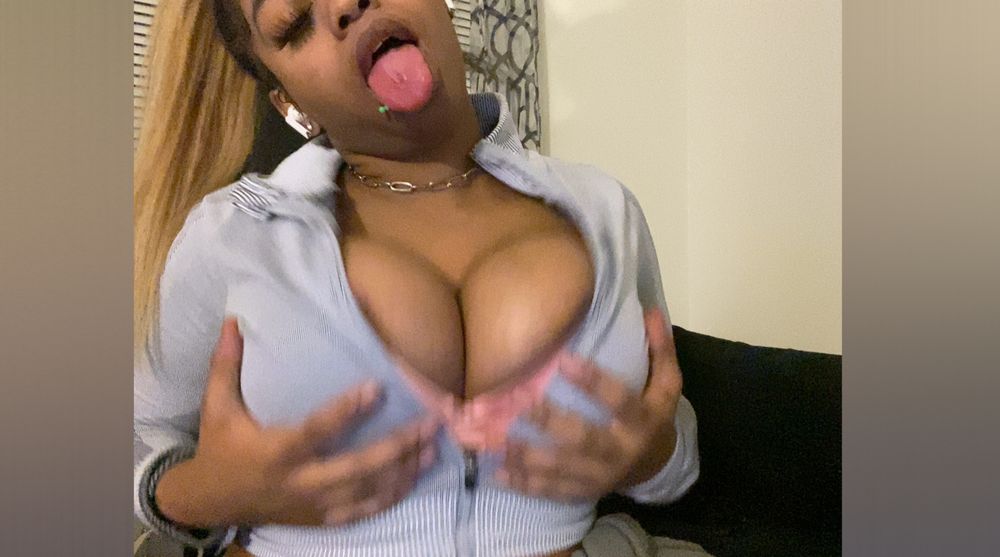 prettyybubbless OnlyFans profile picture