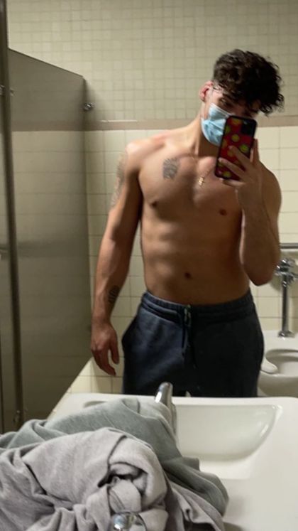 tylerhoskiins OnlyFans picture