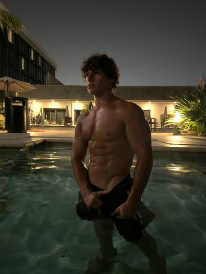 kanewetwood OnlyFans picture