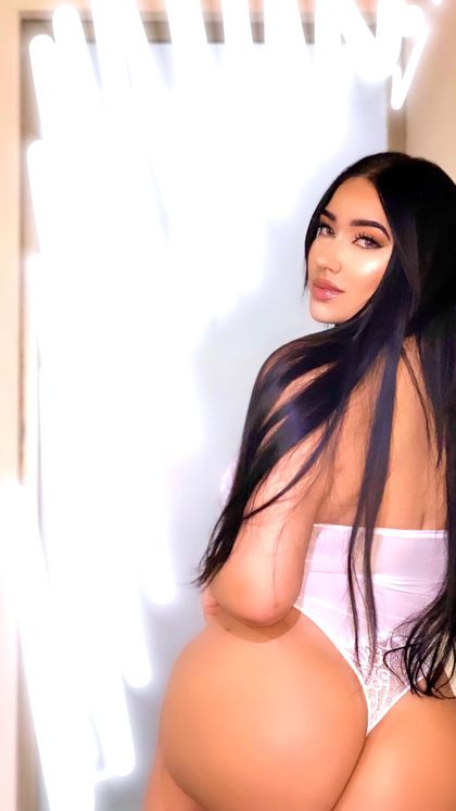 sinamarin OnlyFans picture