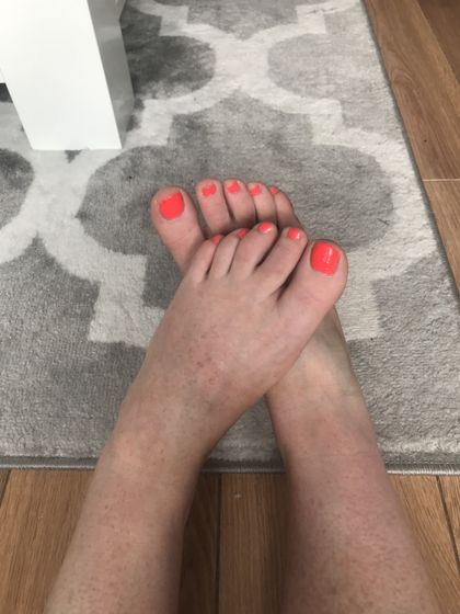 small_feet_treat OnlyFans picture