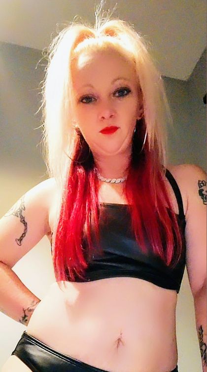 mistressmollieknights OnlyFans picture