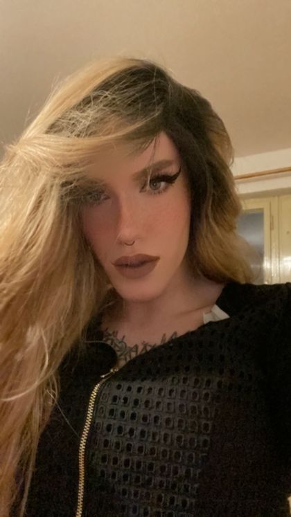 b_erenika OnlyFans picture