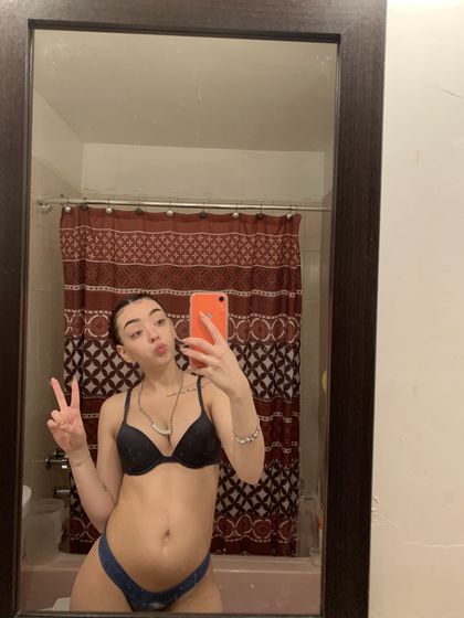 golden.kissesxo OnlyFans picture