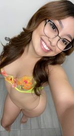 brittney124 OnlyFans - Free Trial - Photos - Socials | FansMetrics.com