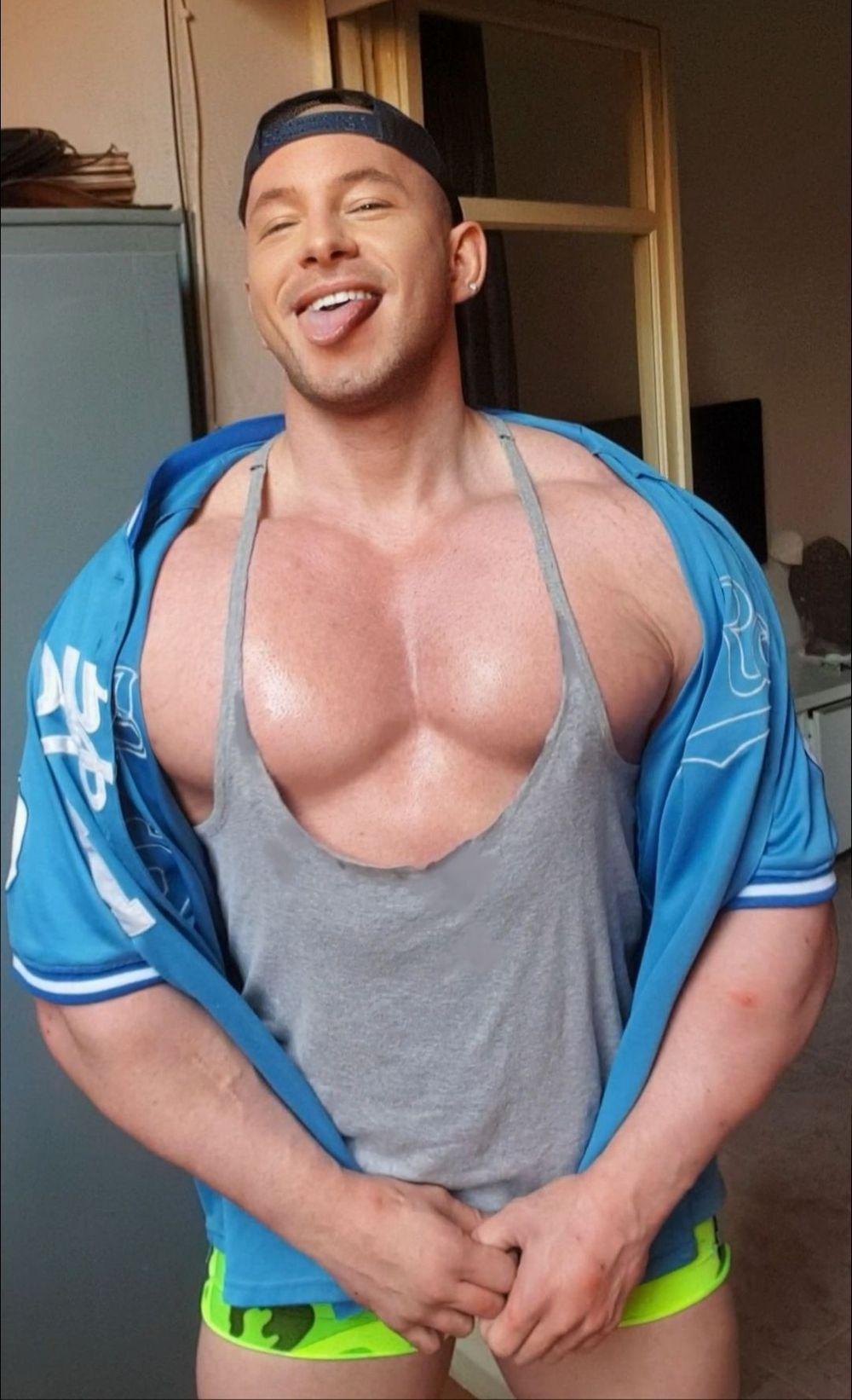 roberto_xipolitakis OnlyFans profile picture