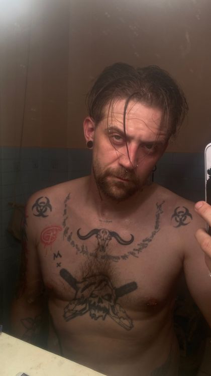 themadcrow OnlyFans picture