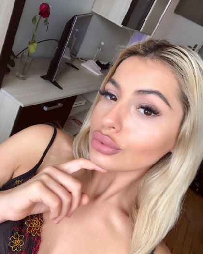 sirenomellie OnlyFans picture
