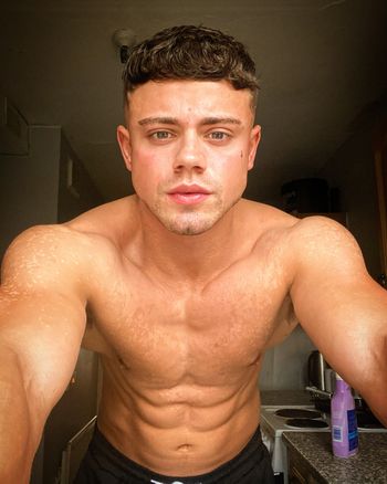 Aaron Anderson
