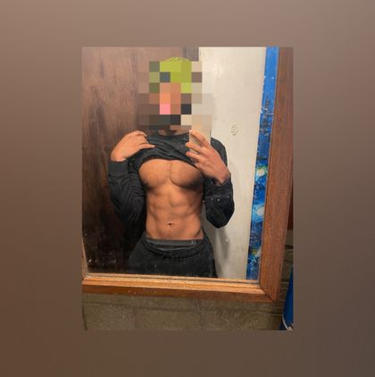 notfrmhere1 OnlyFans picture