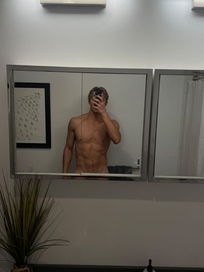 u86674361 OnlyFans picture