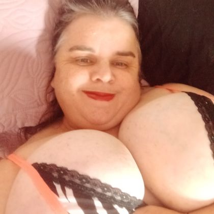 curvyfifi OnlyFans picture