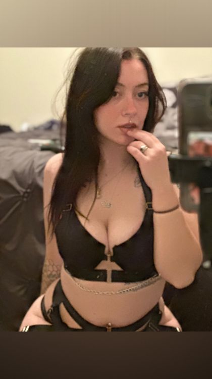 hotgothbbg OnlyFans picture