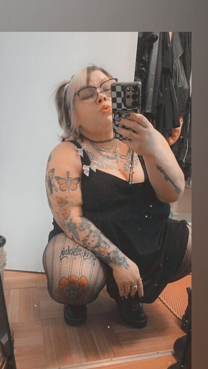 cry33babi OnlyFans picture
