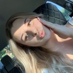 scarletta OnlyFans picture