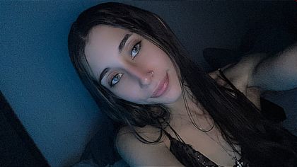 hayleysyourtoyxx OnlyFans picture