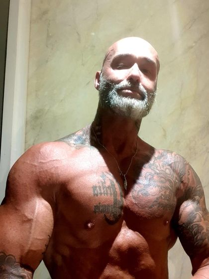 u250657932 OnlyFans picture