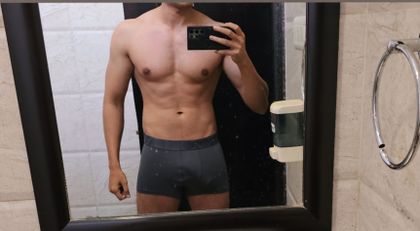 theasianhung OnlyFans picture