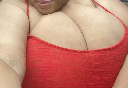 sexyreddbewbz OnlyFans picture