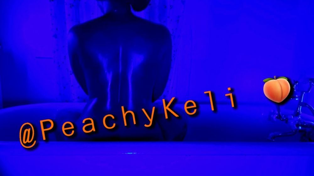 peachykeli OnlyFans profile picture