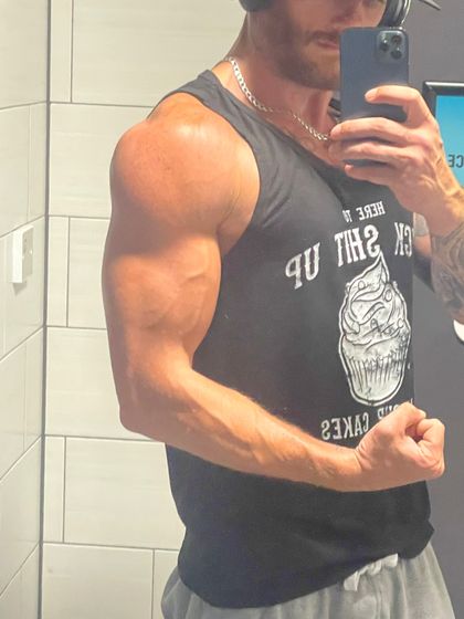 bigshoulders19891919 OnlyFans picture