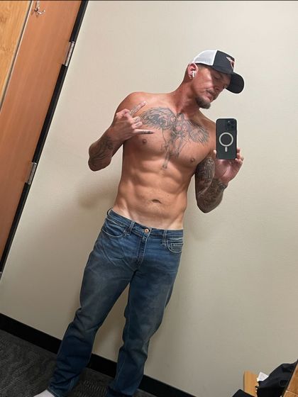 bi-dad-bod OnlyFans picture
