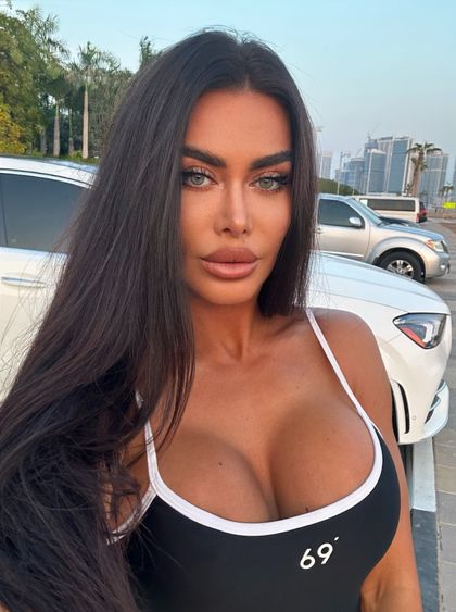 elena_buttyb OnlyFans picture