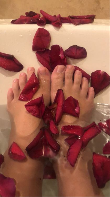 thesevirginfeet OnlyFans picture